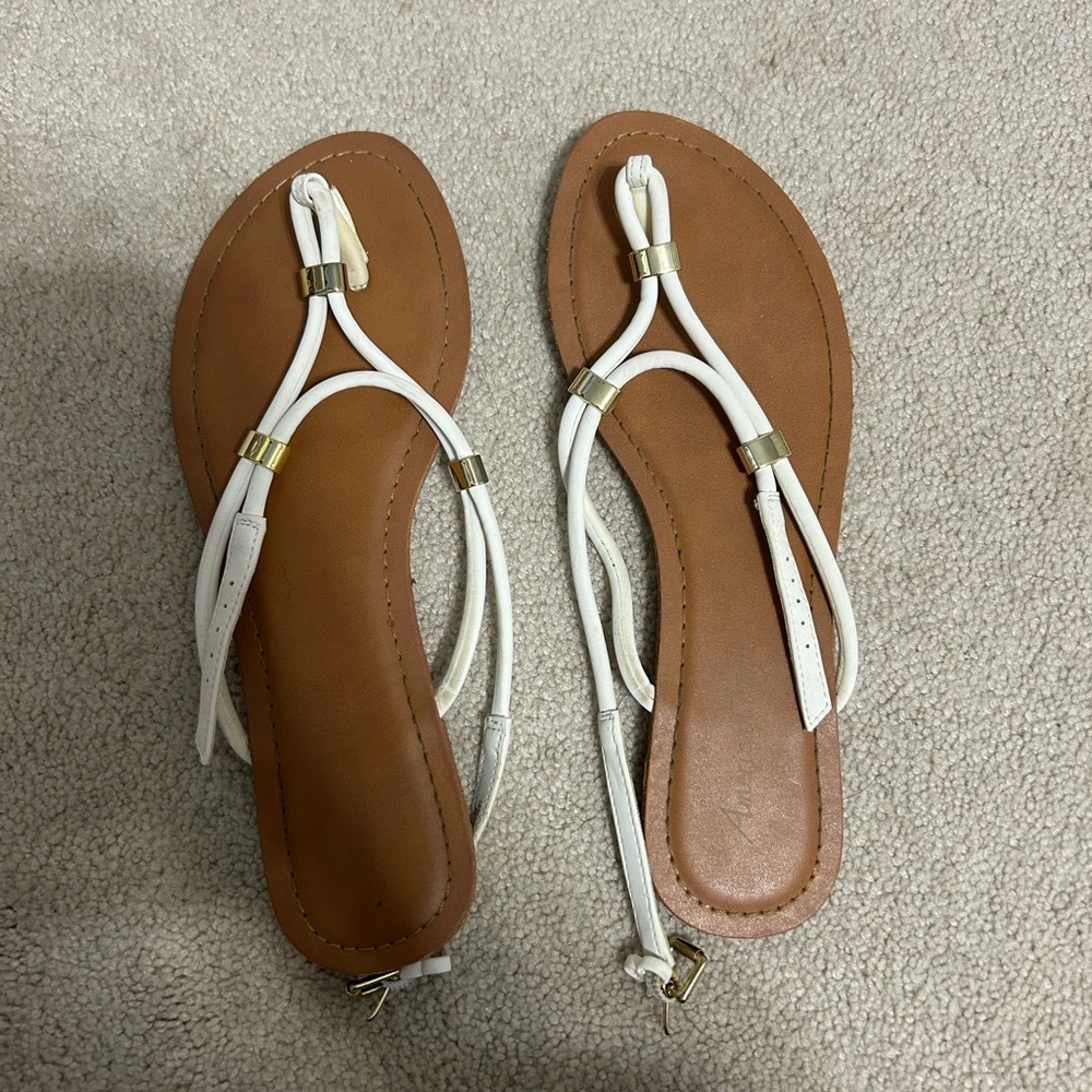 White Size 81/2 Sandels